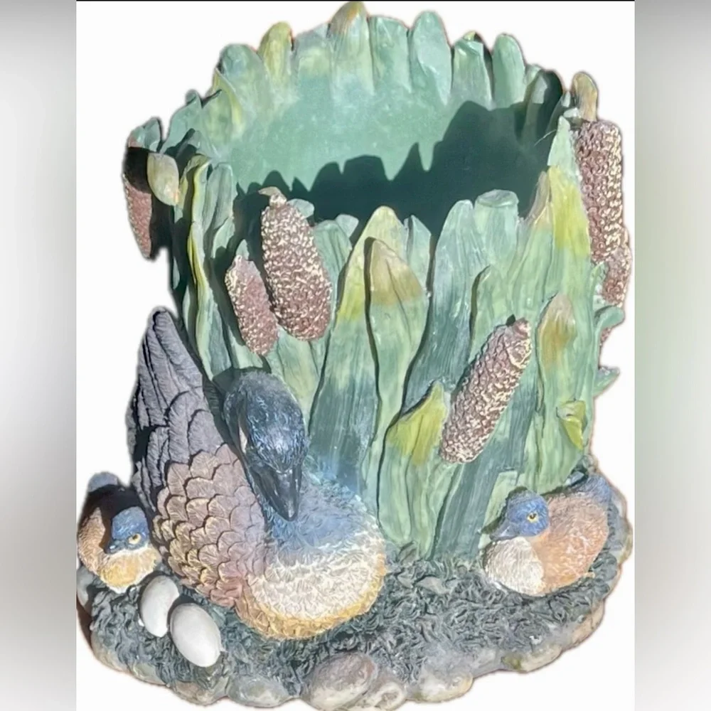 Decorative Bird and Foliage Candle Holder- Nature. Excellent condition.